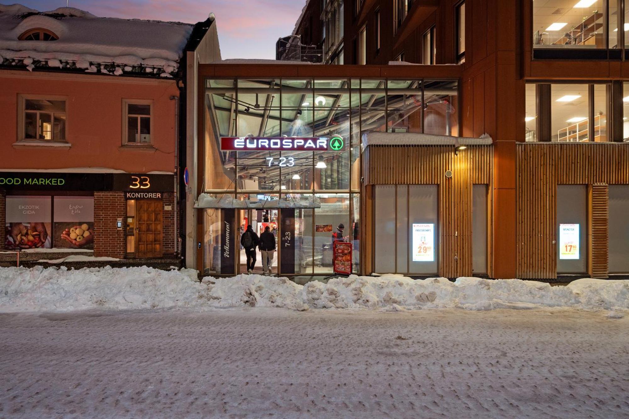 Elegant Apartment Center Of Тромсьо Екстериор снимка